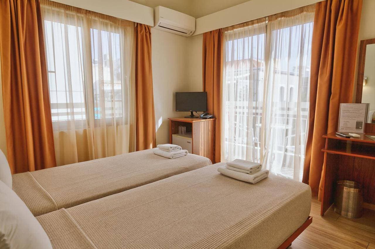Foto 6 von 9: Twin Room with City View