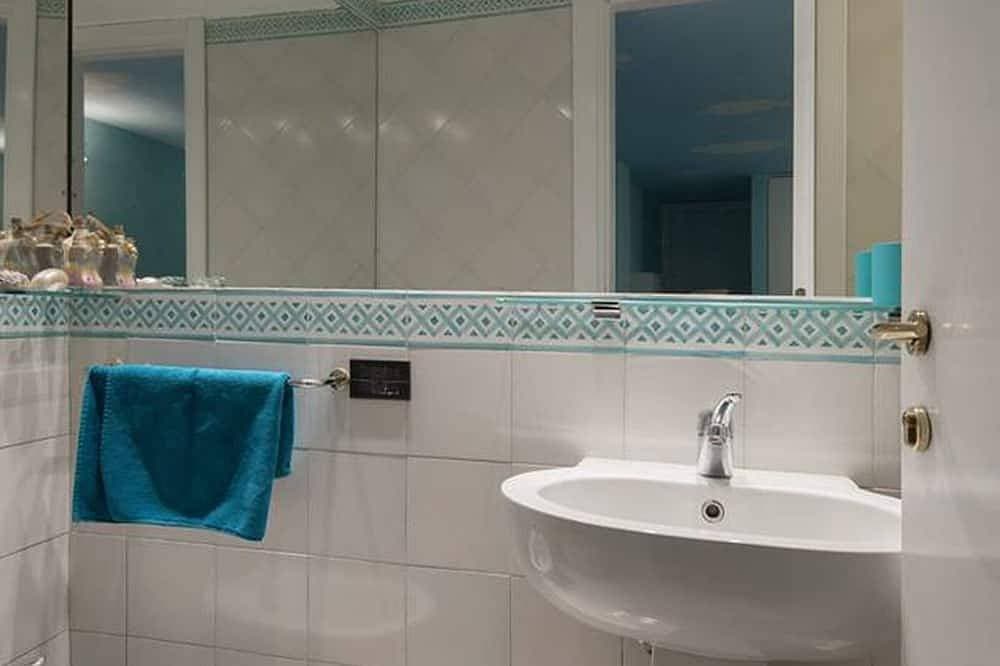 Foto 5 von 29: Lerici, Fussgängerzone, Dachterrasse, 80mt vom Meer, Wifi, Einkauf zu Fuss