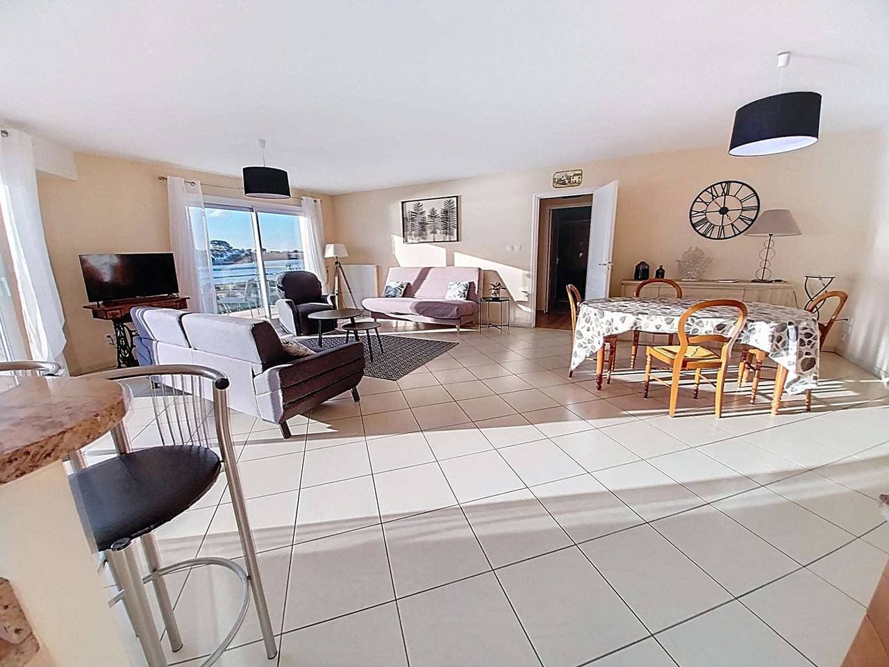 Foto 3 von 28: 3-Zimmer-Wohnung in Étel - Hafenblick mit Wifi und Parkplatz