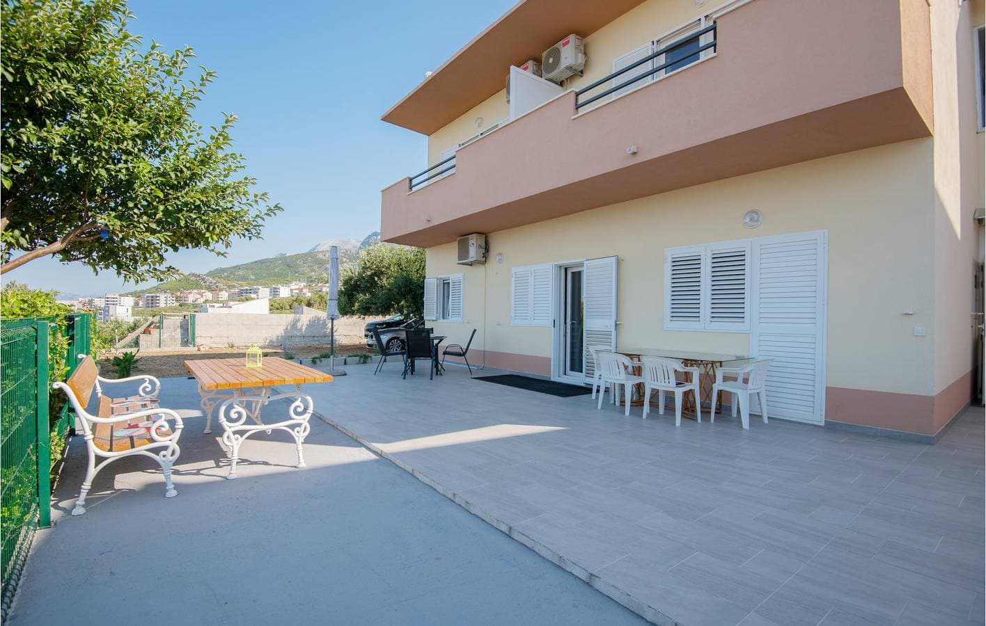 Foto 2 von 27: Gemütliches Apartment mit Meerblick in Makarska, mit Terrasse und kostenlosen Parkplätzen