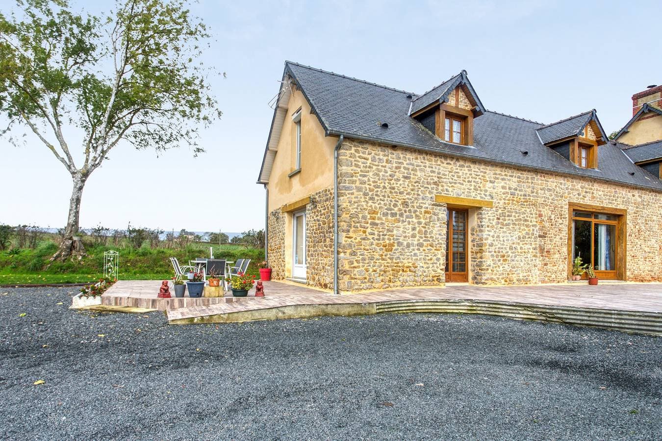 Charmantes Haus in Saint-Marcouf mit Garten 1