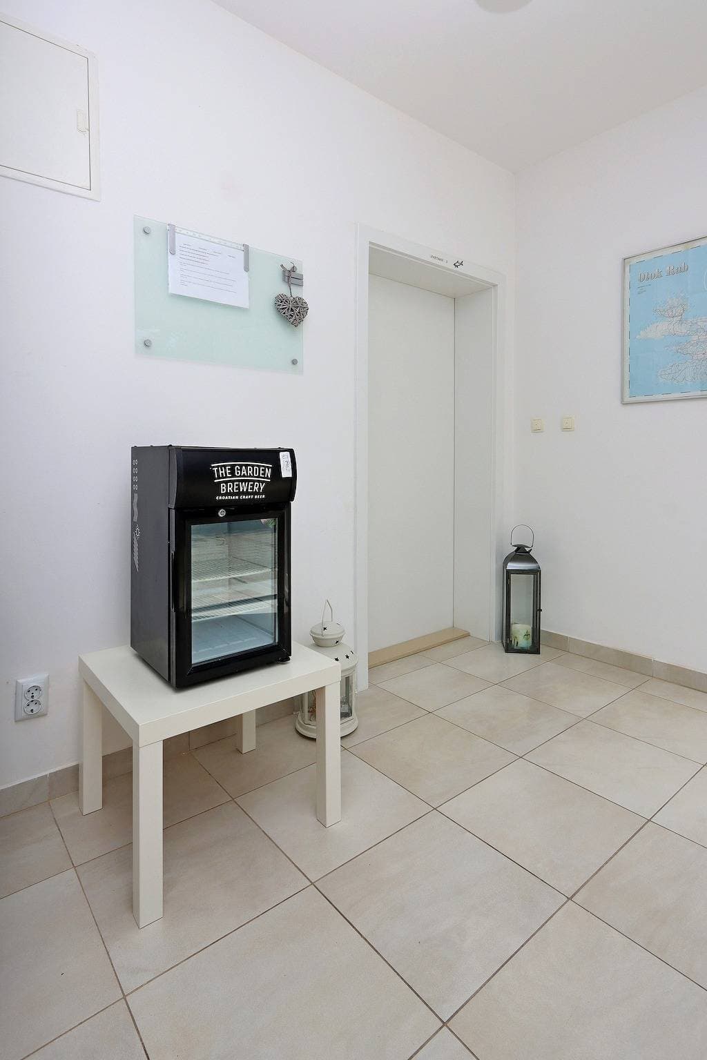Foto 12 von 21: 2-Zimmer-Ferienwohnung mit Terrasse Banjol, Rab A-12838-b