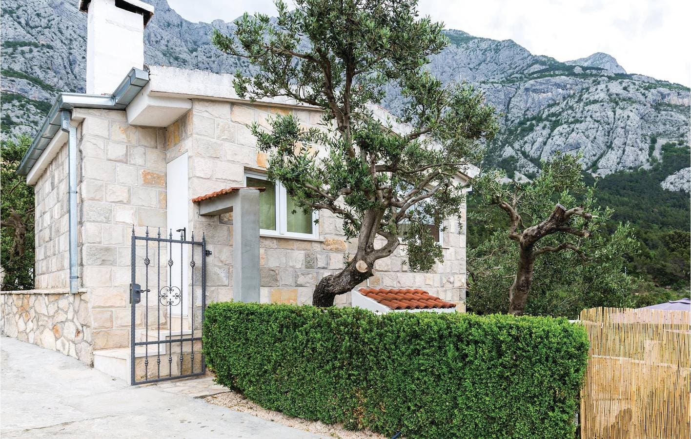 Foto 2 von 29: Gemütliche Ferienwohnung mit Terrasse, WLAN und Parkplatz in der Nähe der Küste von Makarska