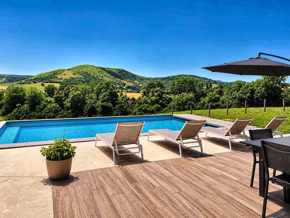 SOHABORDA Ferme Basque avec Piscine 1