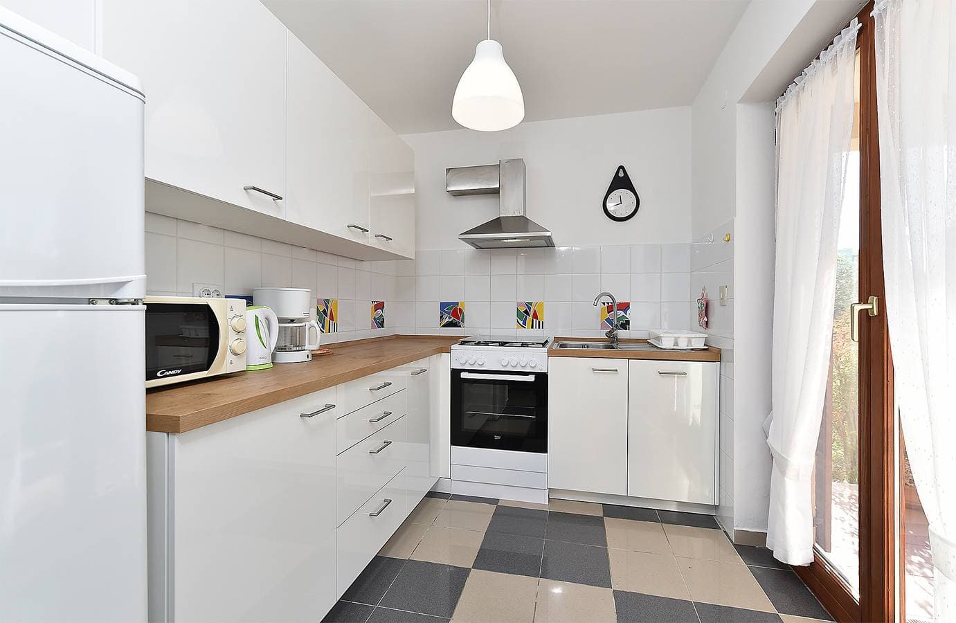 Foto 9 von 20: Ferienwohnung für 4 Personen mit Terrasse