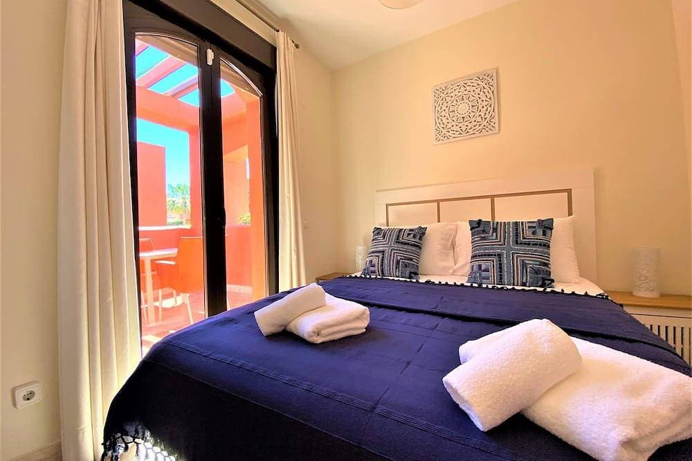 Foto 5 von 30: Sea View Penthouse Apartment with Hot Tub near Estepona - Casa Bella Vista