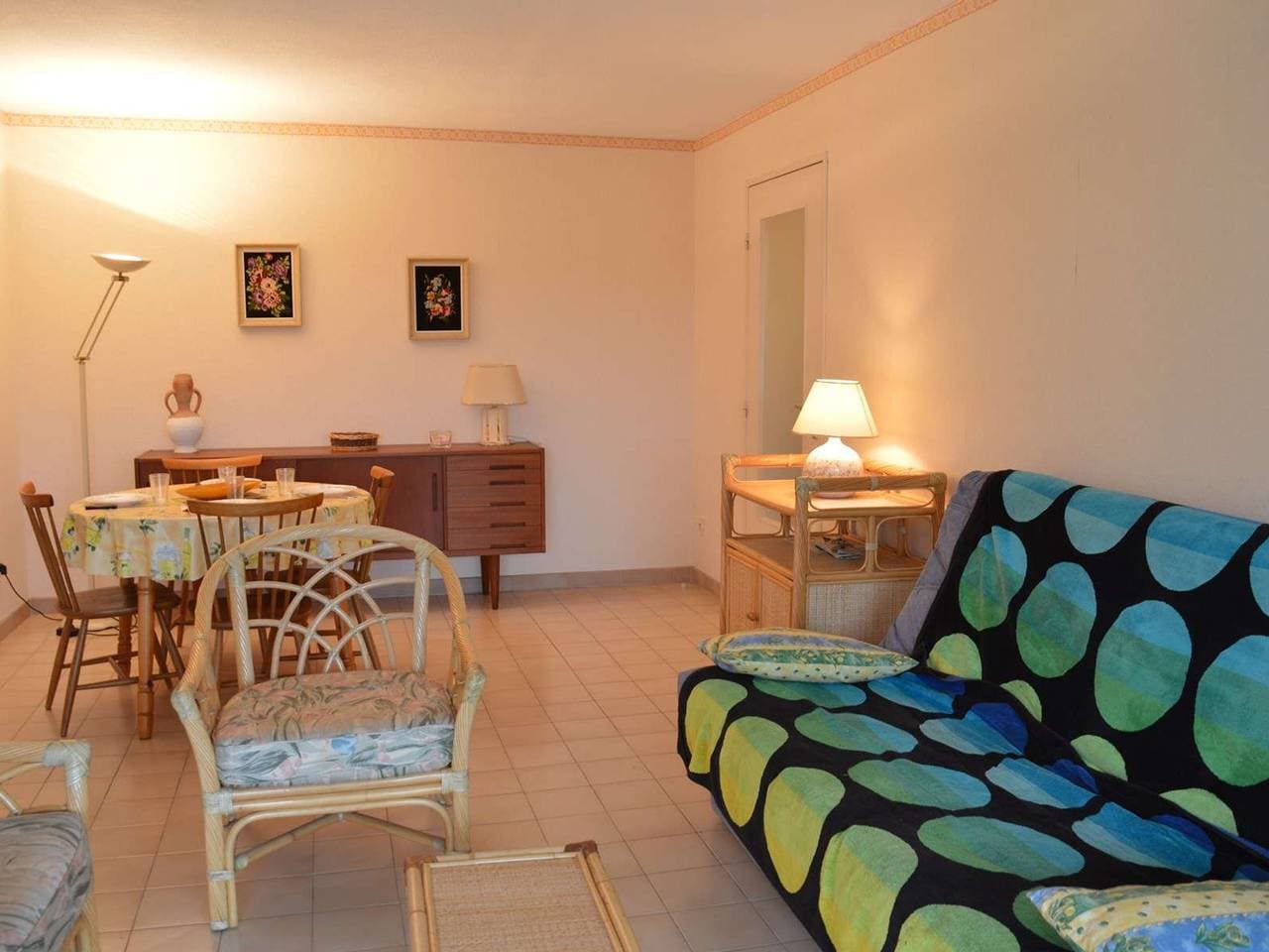 Foto 3 von 20: 2-Zimmer-Wohnung mit Pool und Parkplatz, in Meernähe und nah an Geschäften