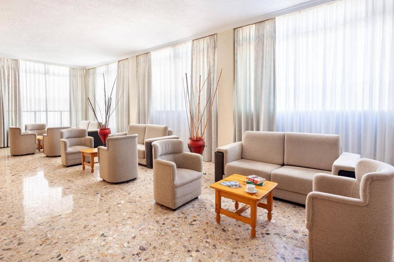 Foto 12 von 56: Hotel für 10 Personen mit Garten
