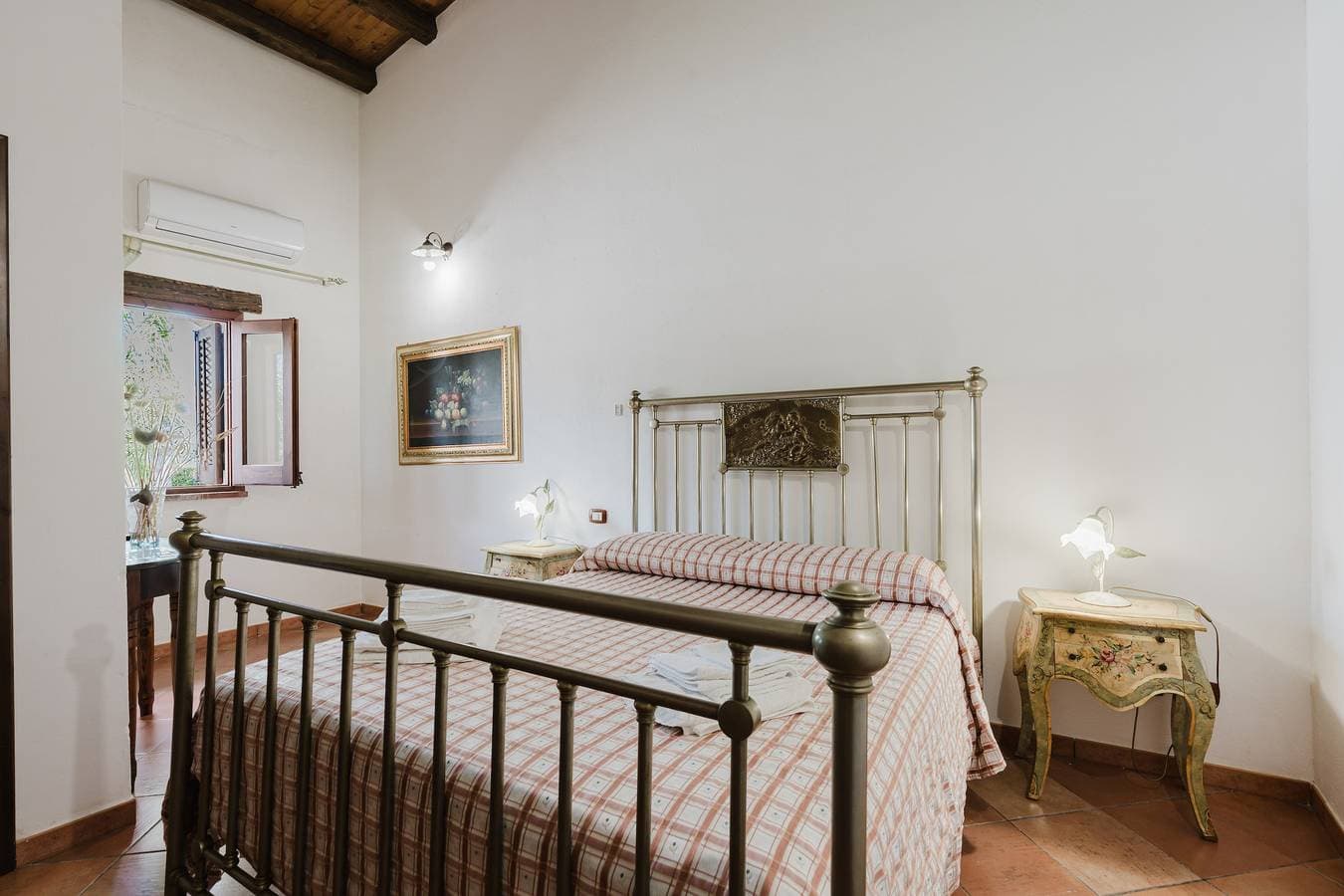 Foto 3 von 29: Agriturismo Ponte Calatrasi Zimmer 'Relax 13' mit Gemeinschaftspool, WLAN und Klimaanlage