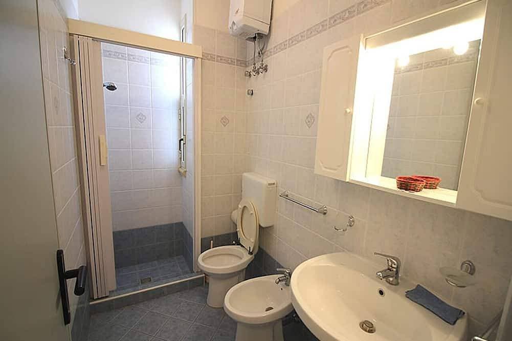 Foto 5 von 12: Unabhängige Villa mit zwei Badezimmern 150 m vom Meer entfernt