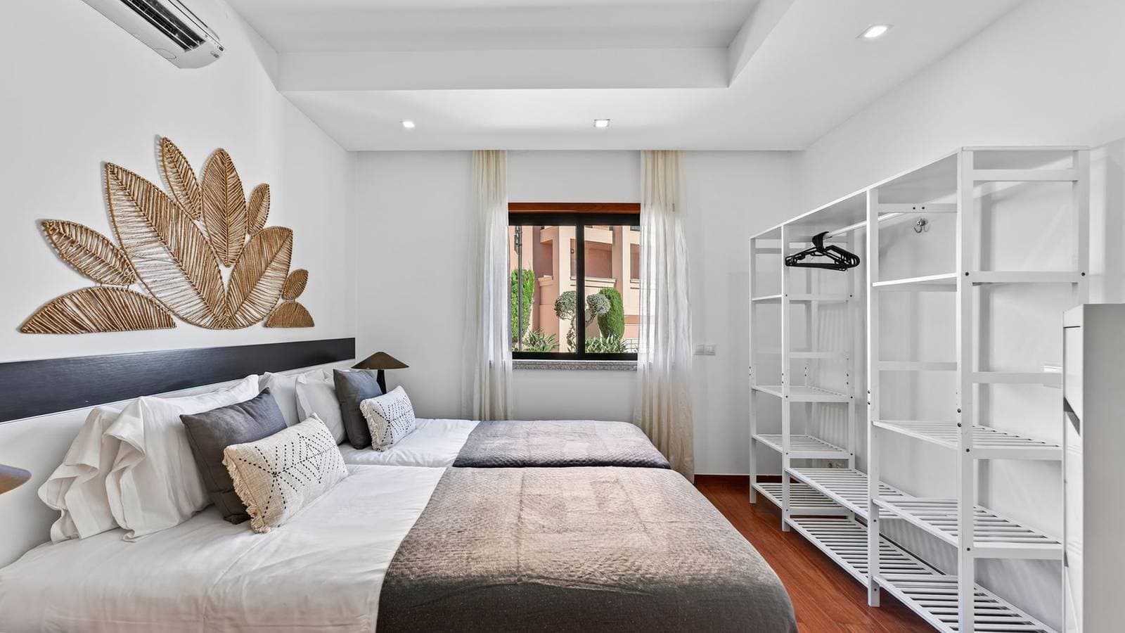 Foto 5 von 30: Ferienwohnung für 4 Personen mit Pool