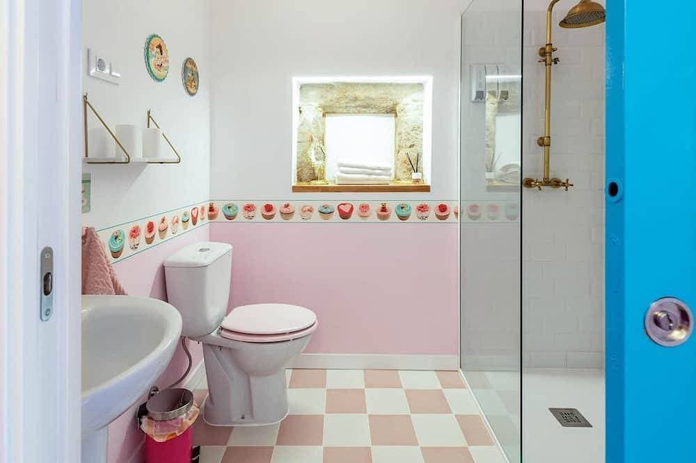 Foto 9 von 16: The 50's Suite. Barbie's summer house. Bathtub and jukebox