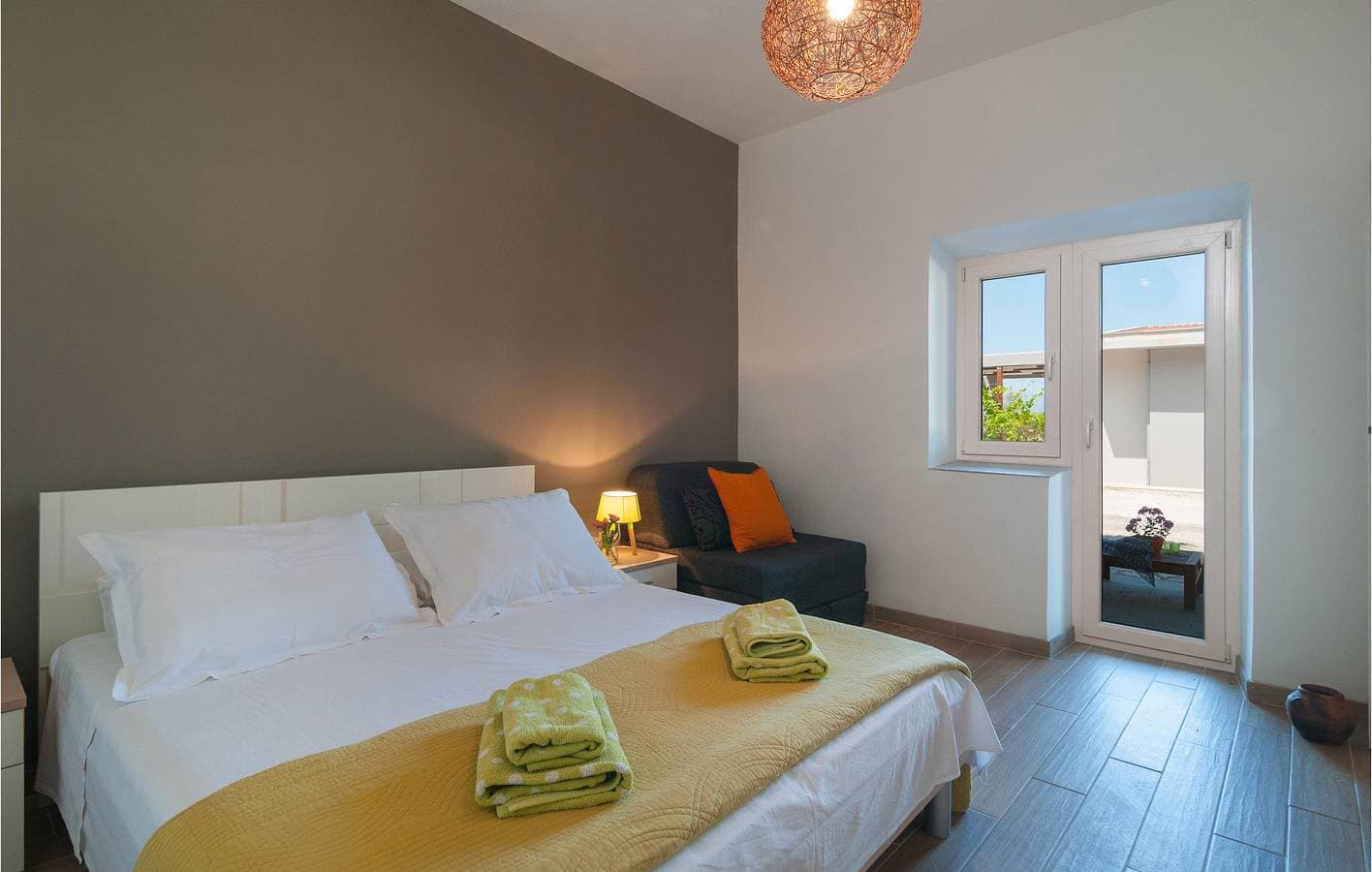 Foto 6 von 15: Gemütliche 1-Zimmer-Wohnung mit Terrasse, 400 m zum Strand und kostenlosen Parkplätzen