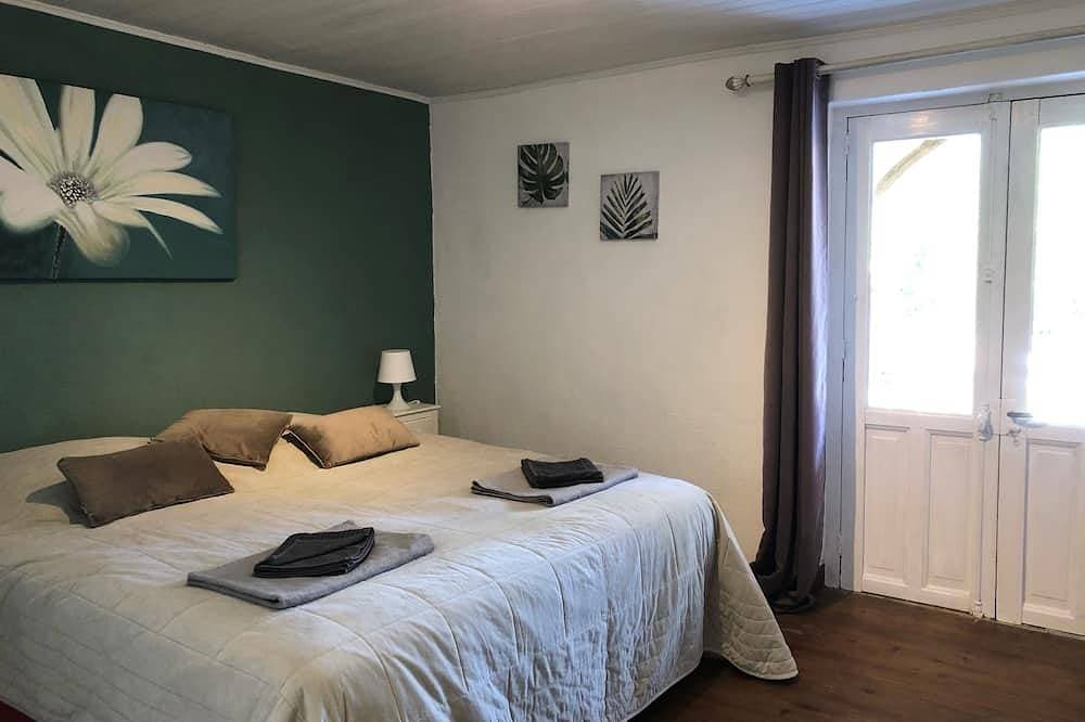 Foto 2 von 26: Lascaux Countryside Gite - Family run and pet friendly