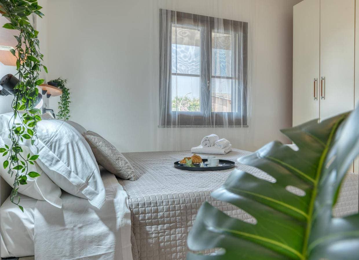 IzzHome Escape 2 1