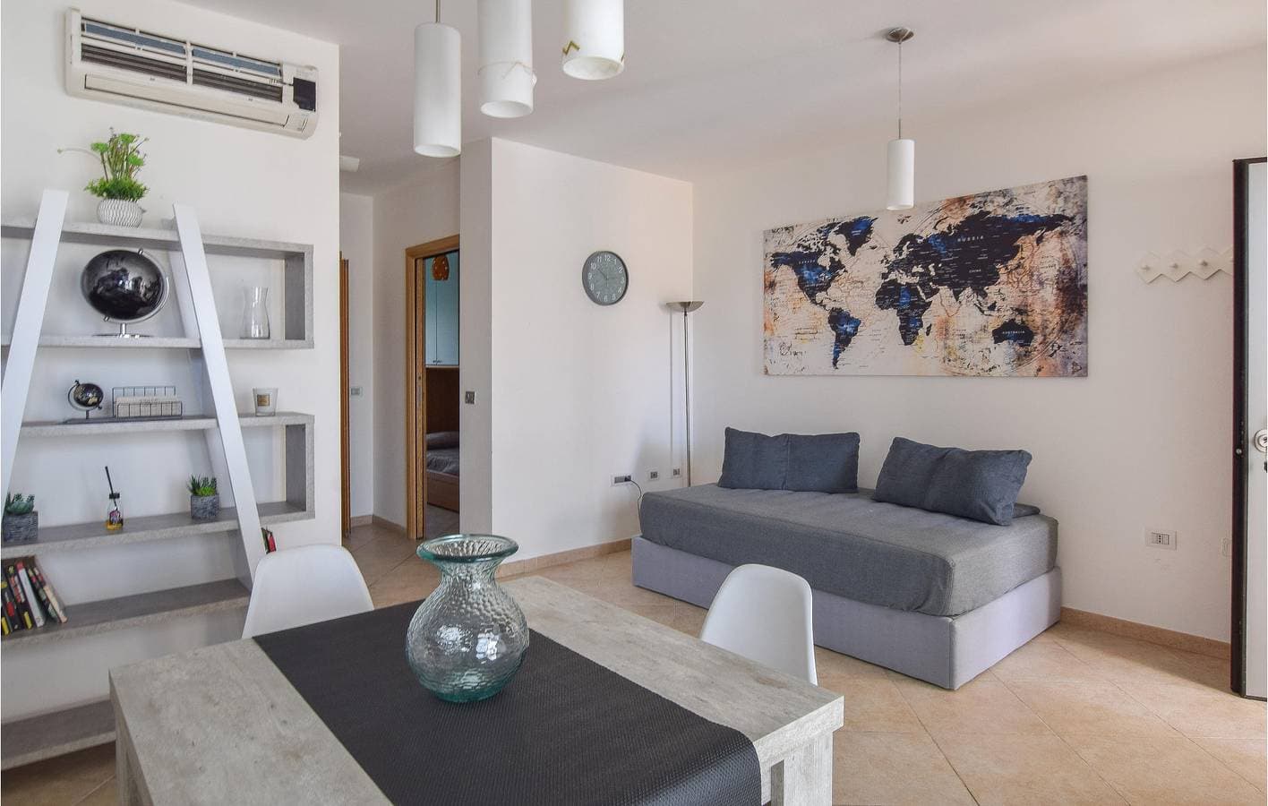 Foto 4 von 16: Appartement am Pool mit Küche und Parkplatz: Assemini