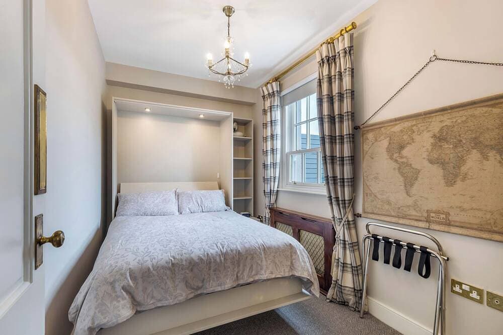 Foto 6 von 30: 6 Bedroom house in Castle Leslie's Village Square, Glaslough