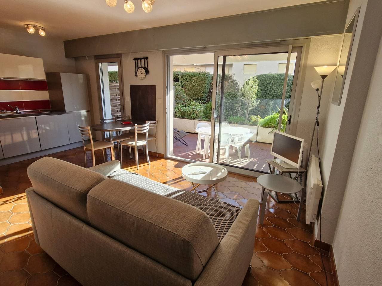 Foto 7 von 21: Studio mit Klimaanlage und Parkplatz, nahe Zentrum Sainte-Maxime