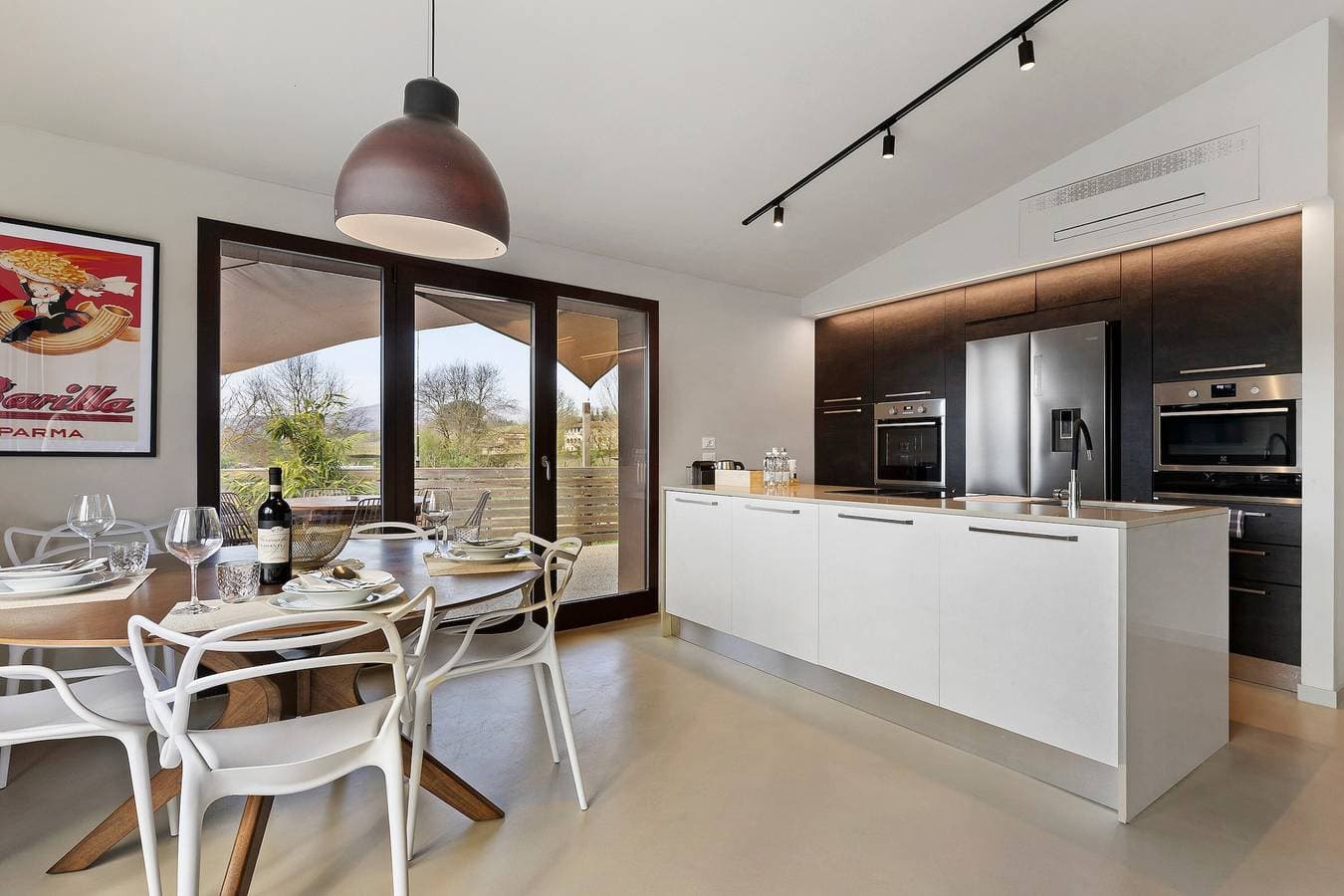 Foto 8 von 36: Ferienhaus 'Isola Degli Angeli' mit Bergblick, WLAN und Klimaanlage