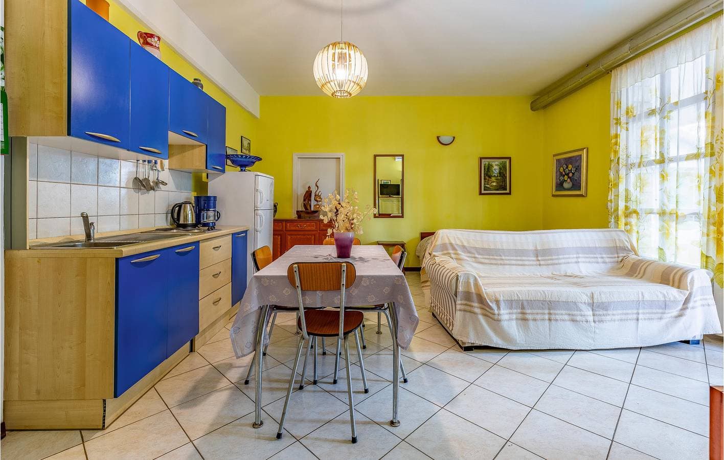 Foto 12 von 23: Gemütliche 1-Zimmer-Wohnung mit Terrasse in der Nähe des Strandes Bijela