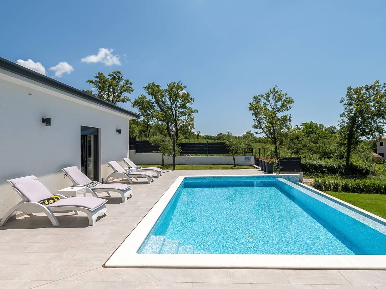 Foto 3 von 46: Villa Riki