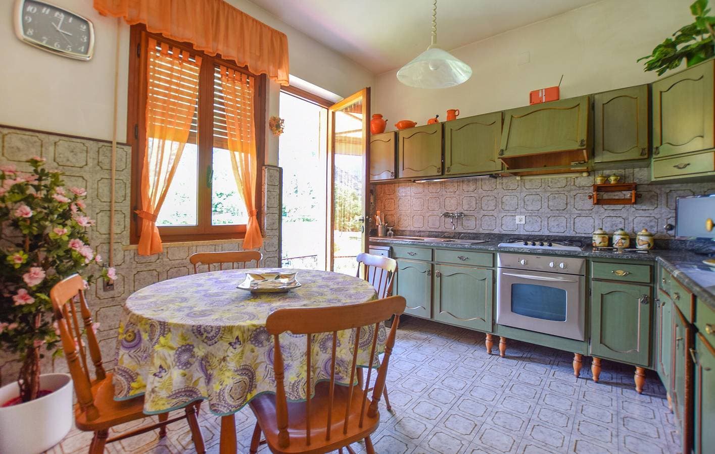 Foto 9 von 32: Gemütliches Apartment mit Pool und Garten, nahe dem Stadtzentrum