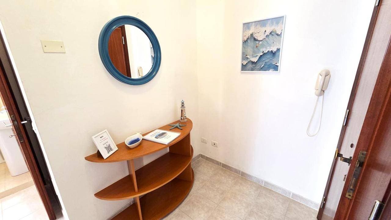 Foto 7 von 38: Two-Bedroom Apartment