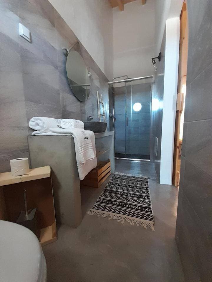 Foto 12 von 13: Double Room with Private Bathroom