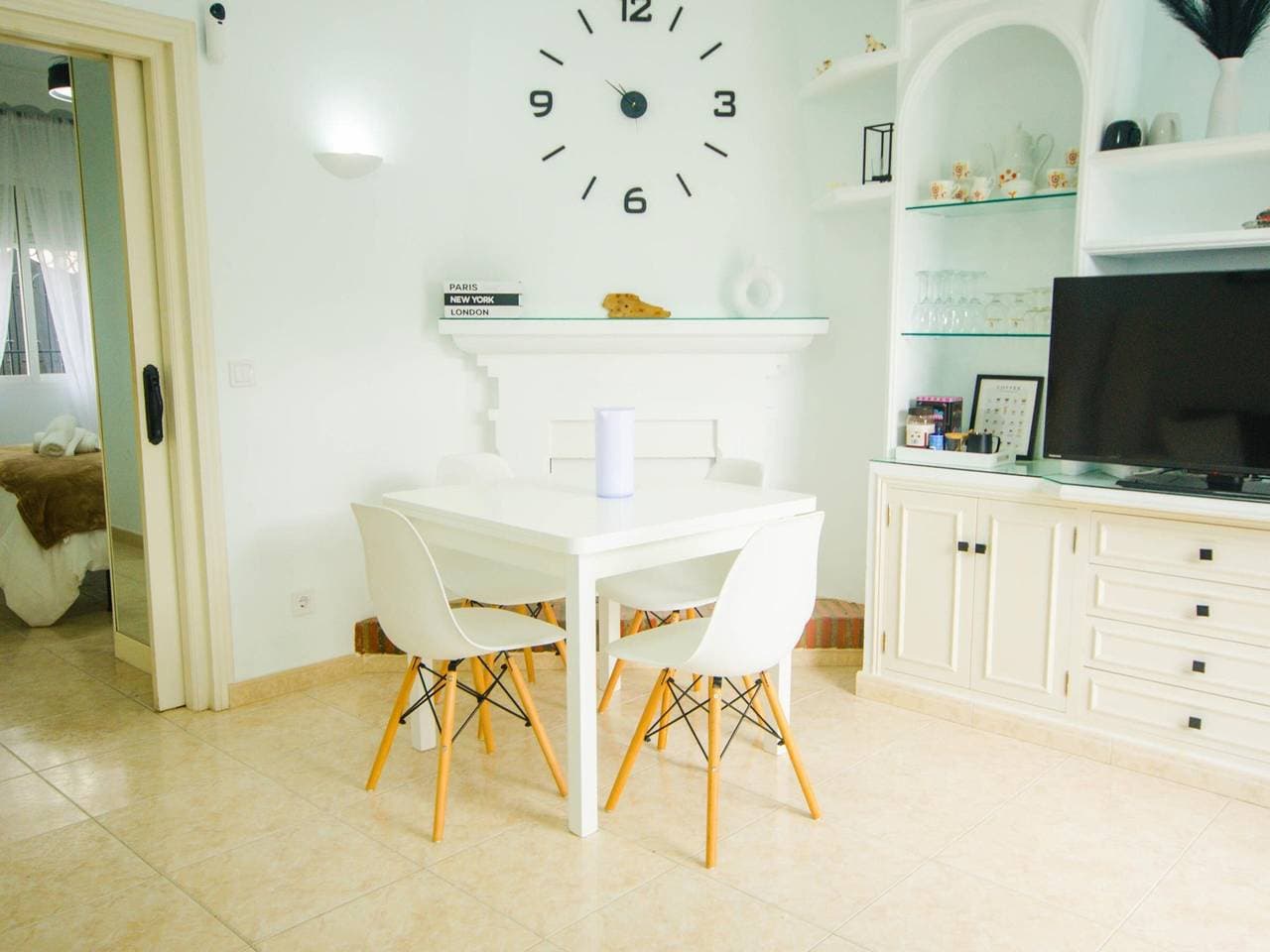 Foto 9 von 25: Strandbungalow in Estepona mit privatem Patio und Klimaanlage