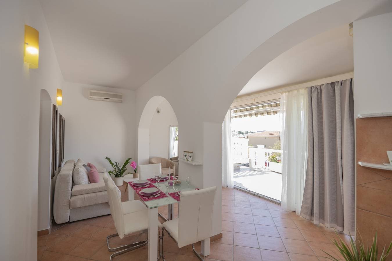 Foto 5 von 20: 2-Zimmer-Ferienwohnung mit Terrasse und Meerblick Baska Voda, Makarska -a