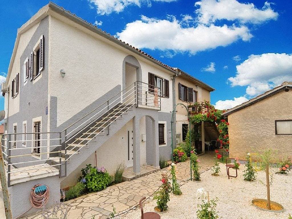 Foto 3 von 41: Ferienwohnung in Fažana mit Meerblick, Balkon, Klimaanlage, W-Lan (4348-1)