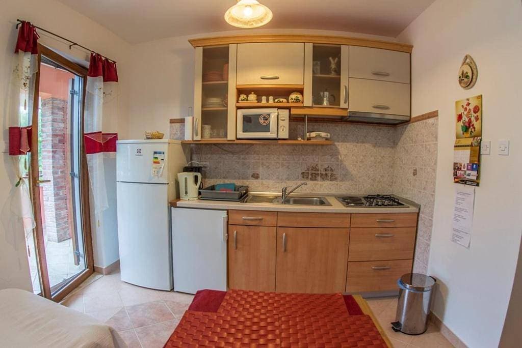 Foto 6 von 50: Ferienwohnung in Banjole mit Terrasse, Klimaanlage, W-Lan, Waschmaschine (3360-1)