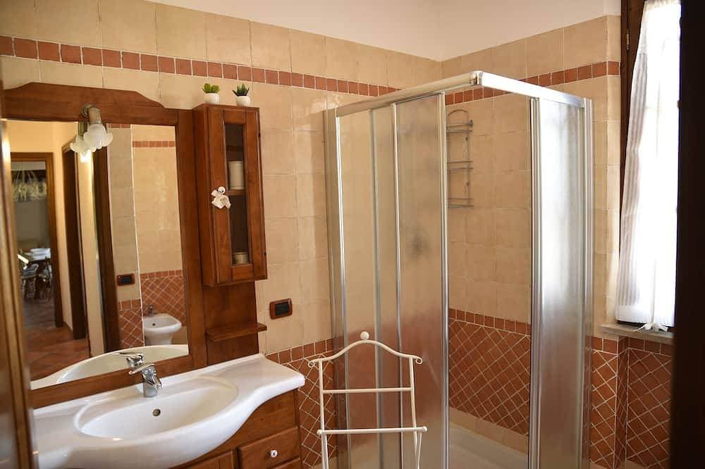 Foto 5 von 30: Villa with high comfort with pool near the sea, dish & washing maschine,