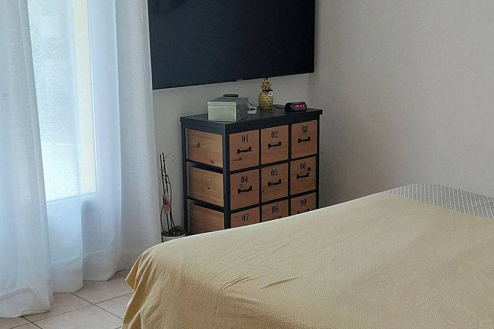 Foto 5 von 30: Côte D'azur, Villa Avec Piscine, Proche de Hyères les Palmiers. 4 Chambres