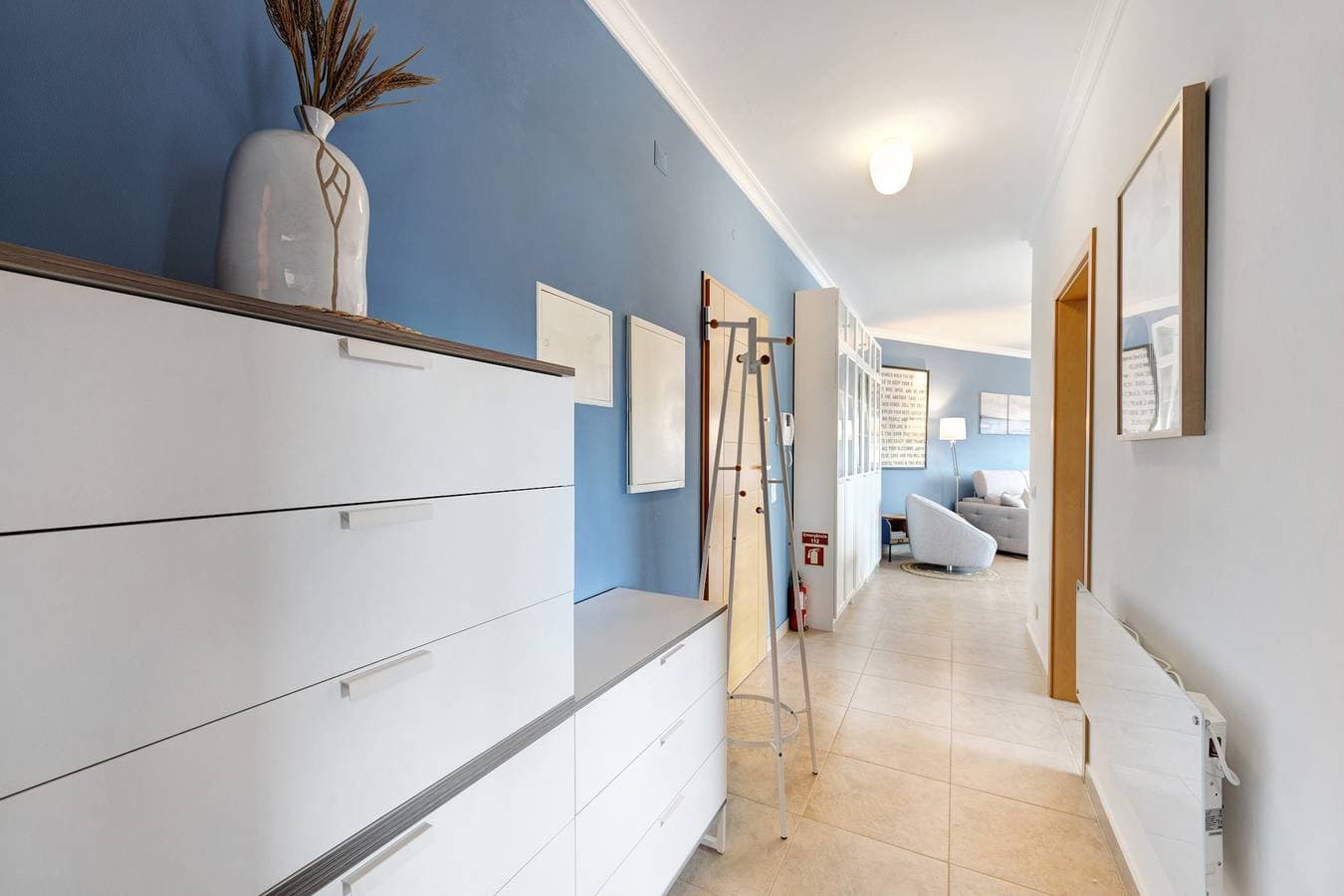 Foto 13 von 27: Ferienwohnung "Morning View Terrace" mit Meerblick, Gemeinschaftspool und WLAN