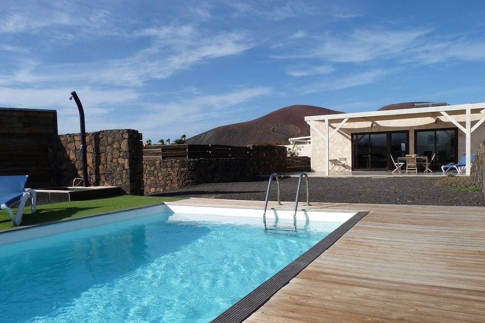 Haus in Lajares, Blick auf Vulkane, beheizter Pool 1