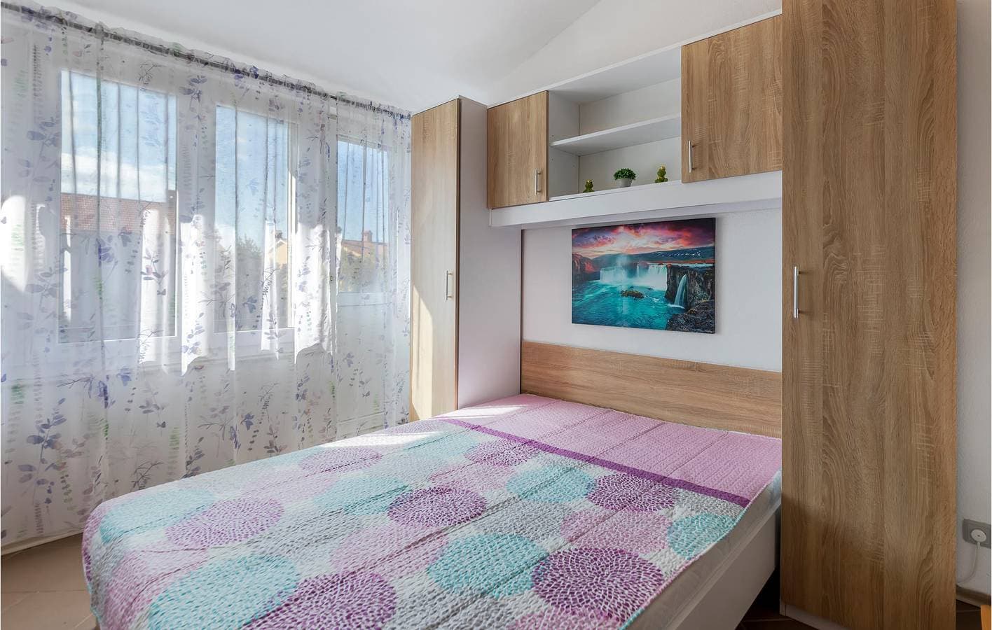 Foto 6 von 23: Gemütliche Ferienwohnung mit Terrasse, WLAN, Klimaanlage und Parkplatz – 2,5 km vom Strand entfernt