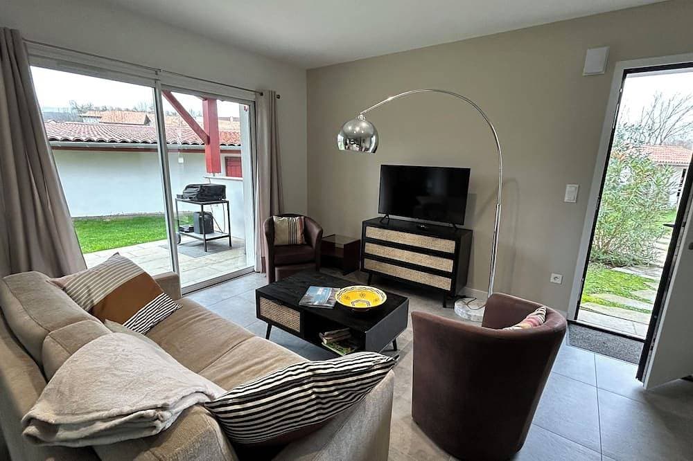 Foto 5 von 26: New-walk to town-climatisé-terrasse-pets-parking-calm