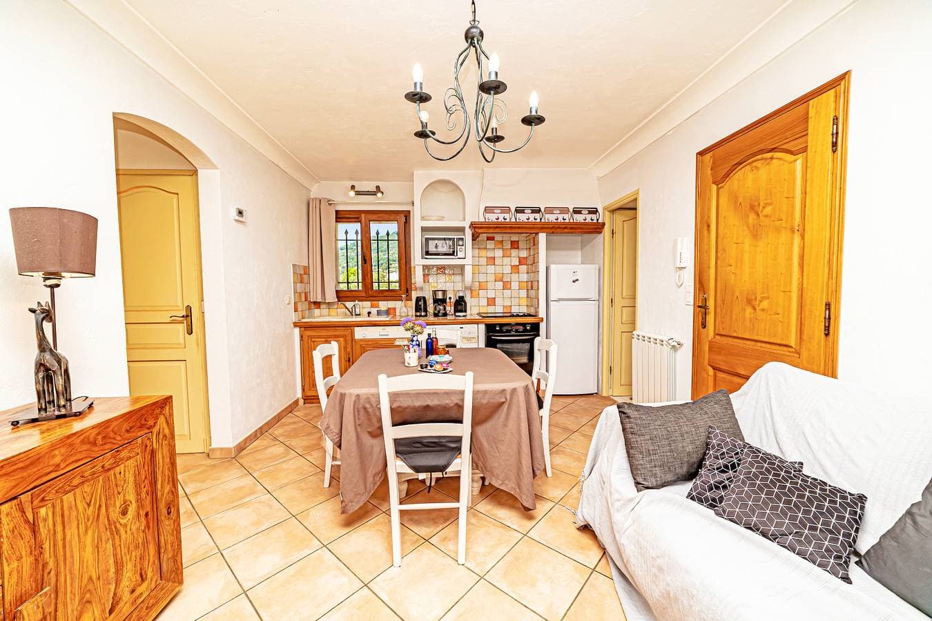 Foto 11 von 17: Ferienwohnung für 6 Personen mit Garten