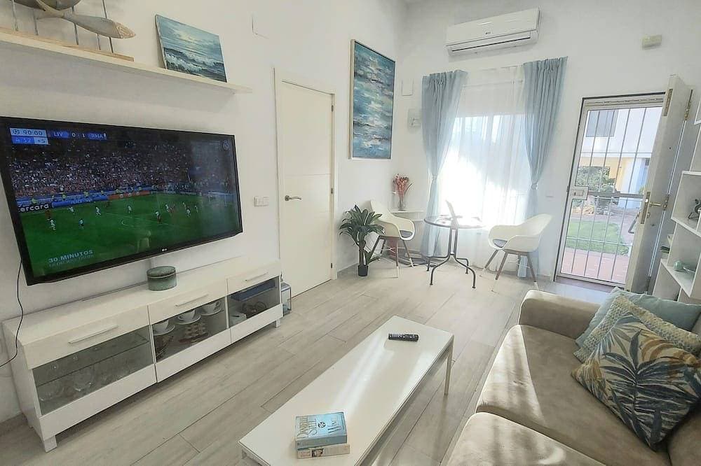 Foto 12 von 30: Neu !! 2 min Strand. WIFI 2 v.Chr 2 schlafzimmer 3 Pools. Große Terrasse, Garten