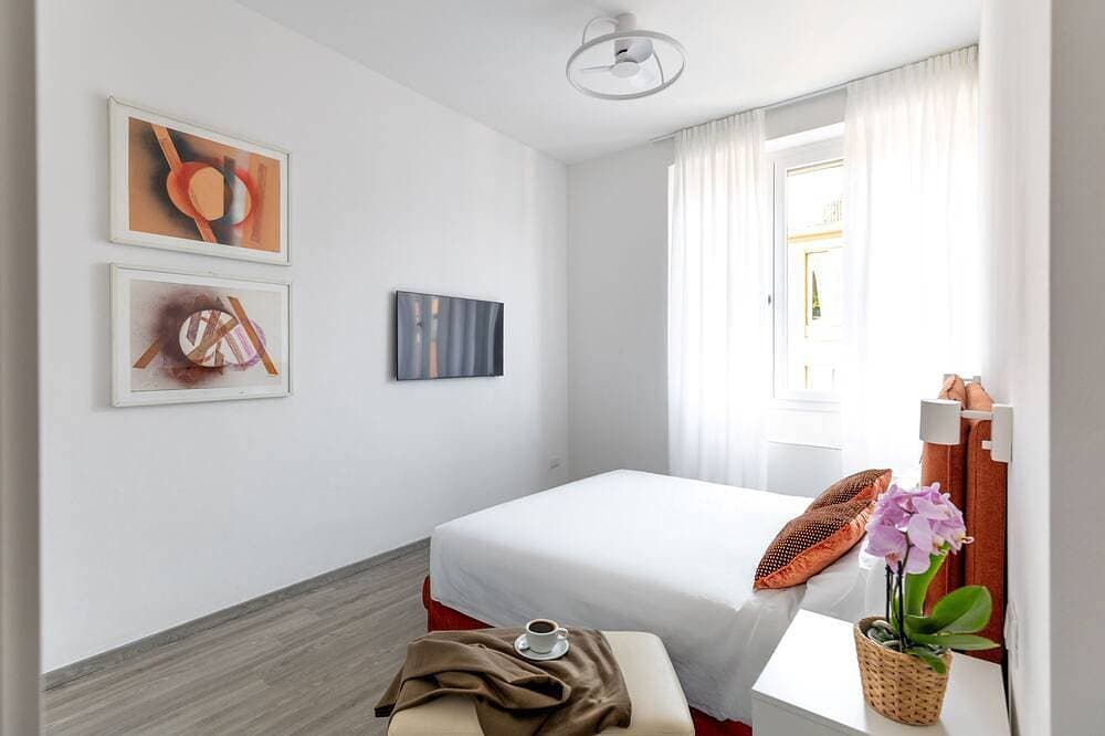 Foto 6 von 14: Three-room apartment of 58sqm, with two bedrooms and a bathroom on the fifth floor with elevator