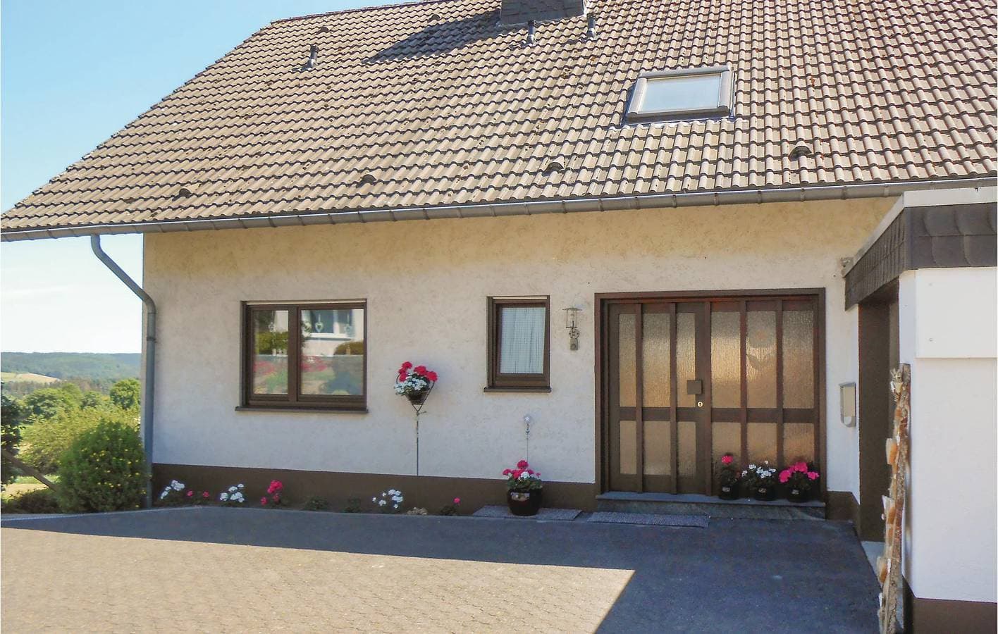 Gemütliche Wohnung mit Terrasse & Parkplatz, 1,5km nach Referinghausen 1