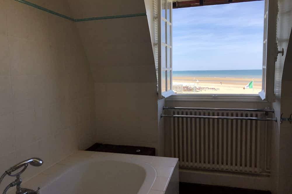 Foto 6 von 22: Typisch normannisches Haus mit Blick auf den Strand - Meerblick - großer Garten - in der Nähe von Geschäften