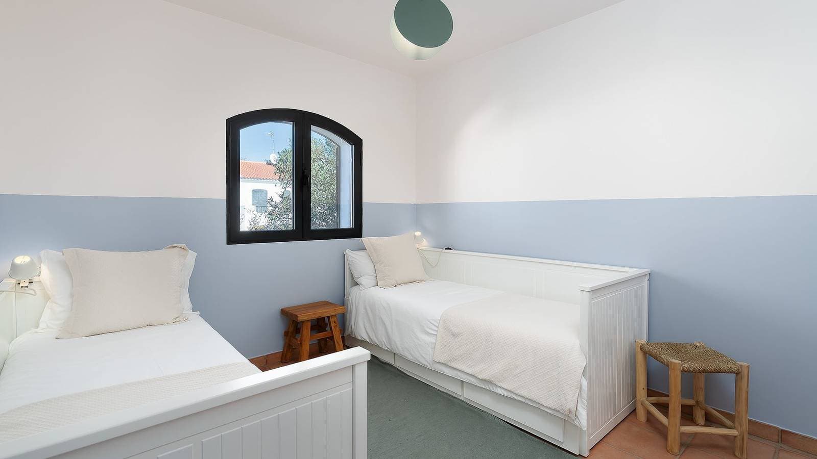 Foto 3 von 28: Vila Ramalhete W/ 3 Bdr & Balcony by LovelyStay