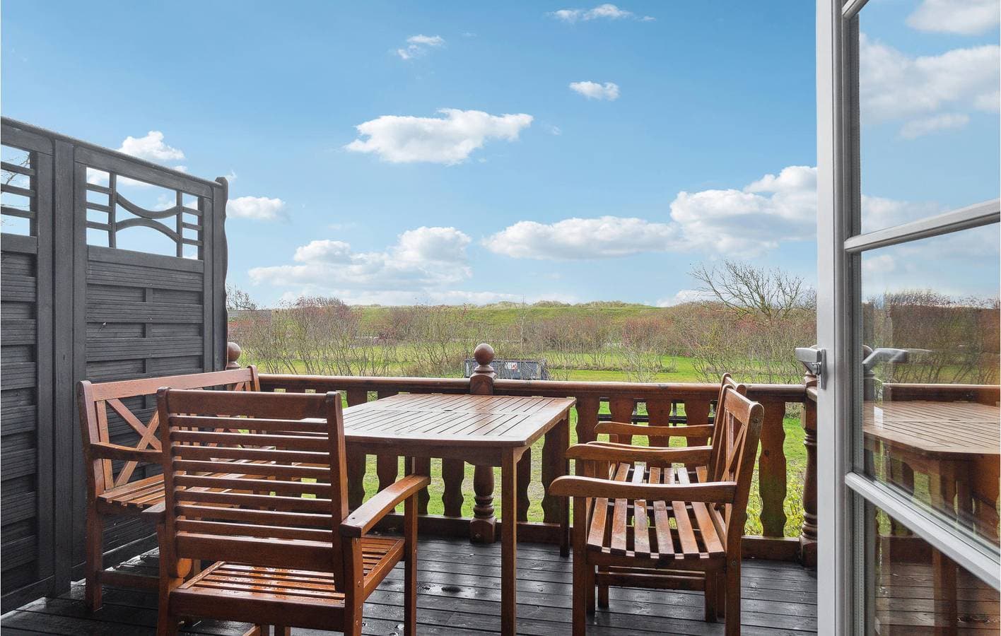 Foto 3 von 25: Ferienwohnung für 5 Personen mit Terrasse