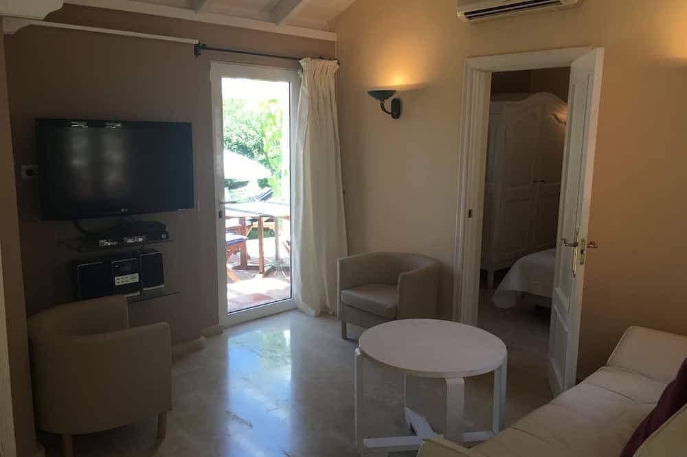 Foto 13 von 28: Charmantes La Casita 2/3 pax Cottage mit privatem Garten und Pool