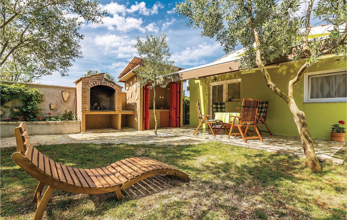 Foto 2 von 31: Gemütliche Ferienwohnung mit Terrasse, WLAN und Parkplatz in der Nähe des Strandes von Barbariga