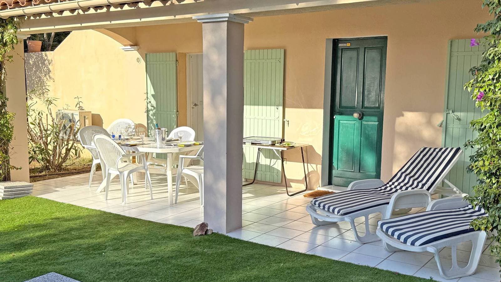 Foto 4 von 15: T2-Wohnung - 2/4 Personen - Meerblick - Klimaanlage - WLAN - Strand zu Fuß - Sainte Maxime