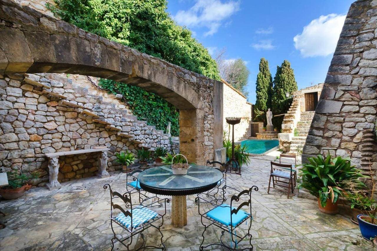 Foto 3 von 5: Villa with Private Pool