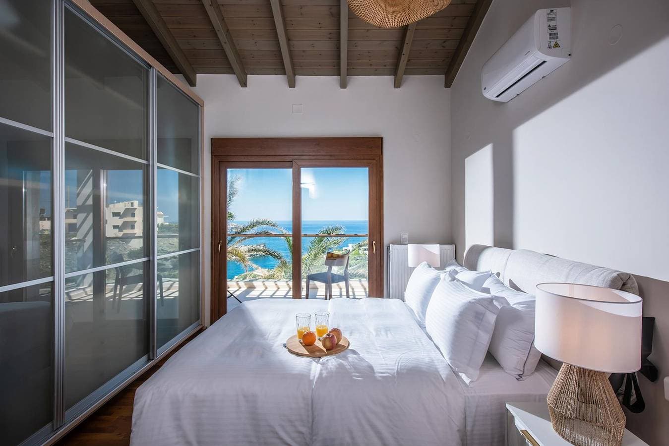 Foto 10 von 30: Villa für 6 Personen mit Balkon